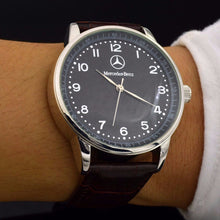 Reloj Análogo Mercedes Benz